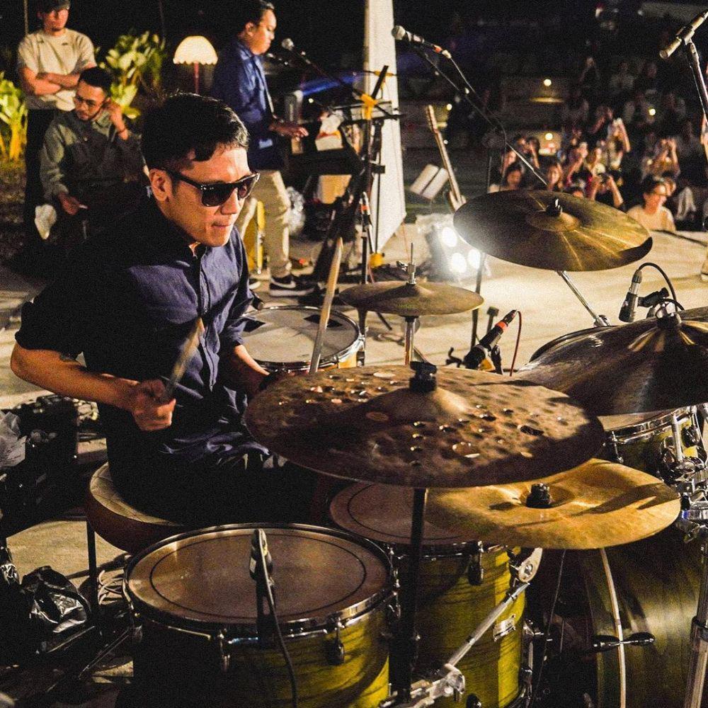 potret Desta manggung usai kabar gugat cerai (instagram.com/hookspace)