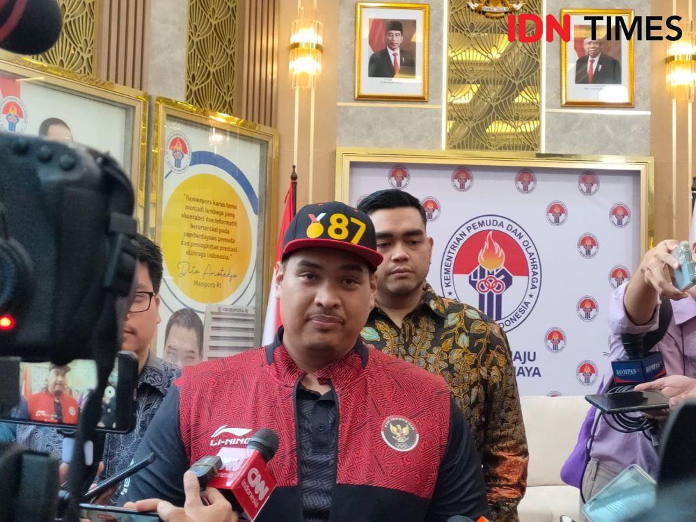 Menpora Dito Ariotedjo di Kantor Kemenpora, Jumat (19/5/2023). (IDN Times/Tino).