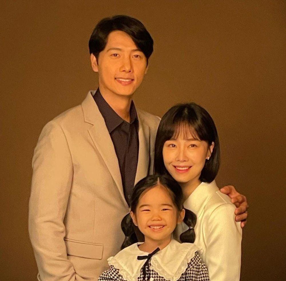 Lee Sang Woo, Oh Eun Seo, dan Hong Soo Hyun di drama Red Balloon (instagram.com/5_eun_seo)