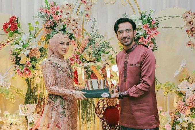 Temukan Pendamping Lagi, 10 Momen Lamaran Reza D'Academy