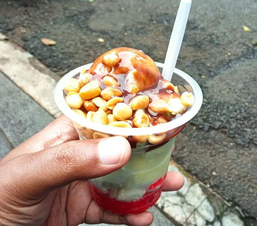 4 Minuman Dilengkapi Kacang Tanah, Jadi Ada Renyah-renyahnya!