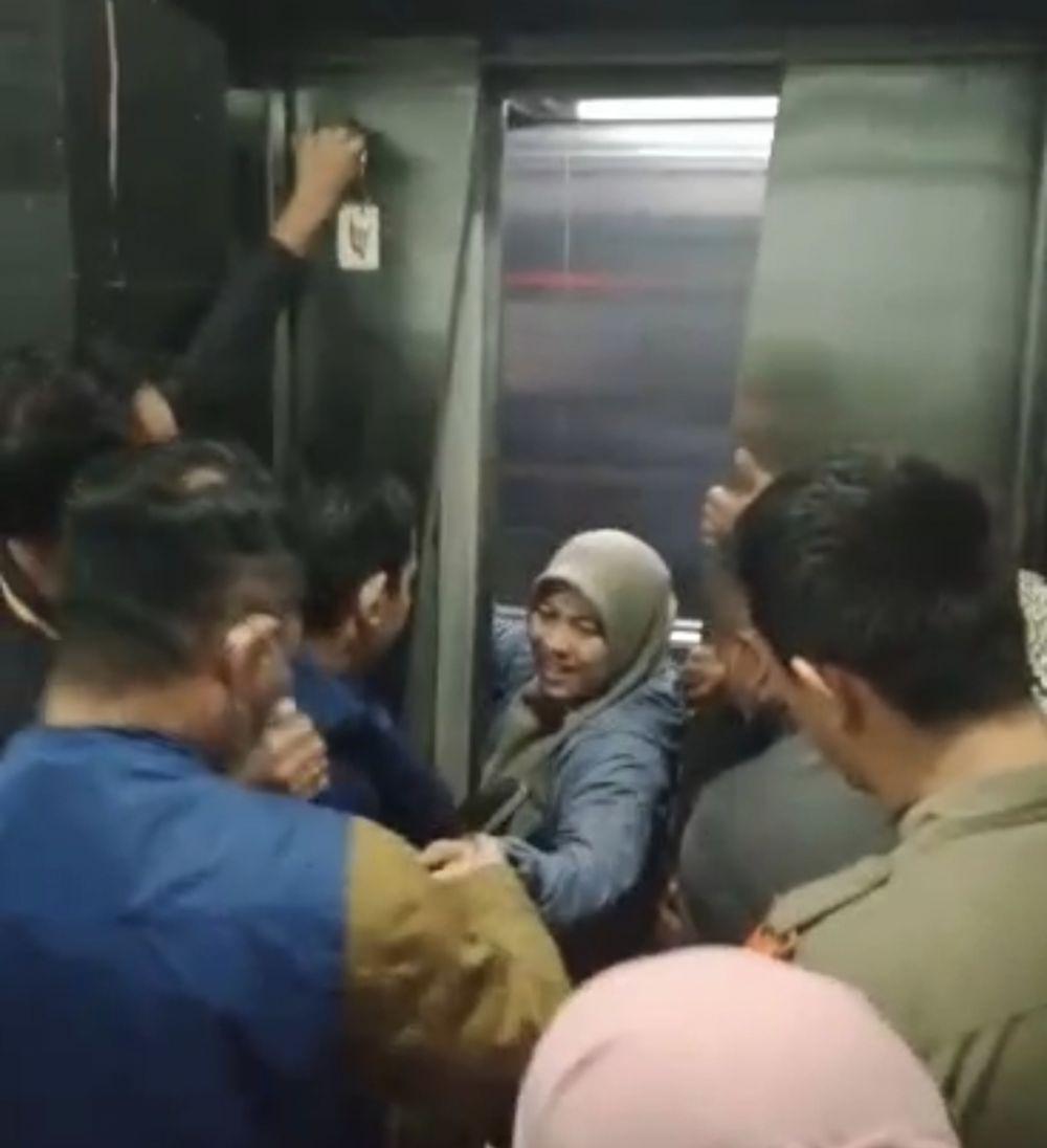 Viral, ASN Hamil Terjebak Lift 30 Menit di Baleka II Pemkot Depok