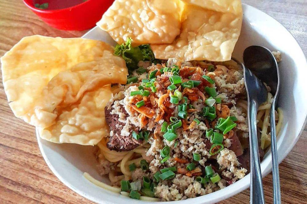 5 Rekomendasi Mie Pangsit Favorit di Malang, Cita Rasa Legendaris!