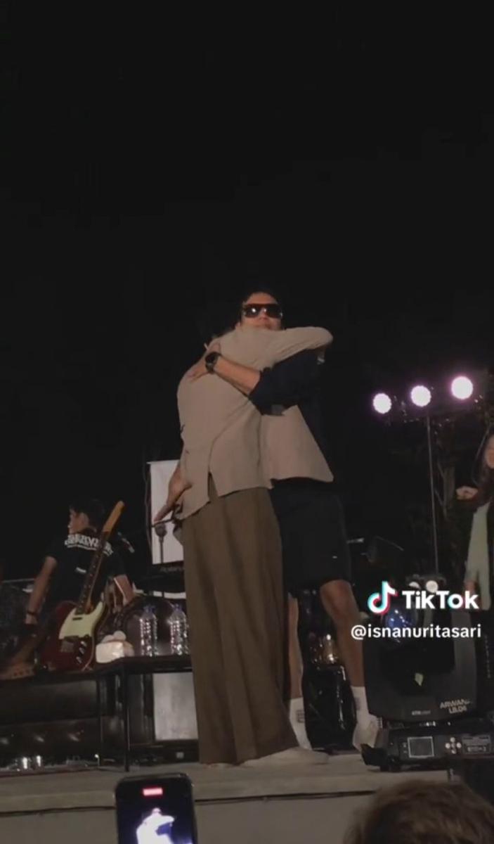 potret Desta manggung usai kabar gugat cerai (tiktok.com/isnanuritasari)