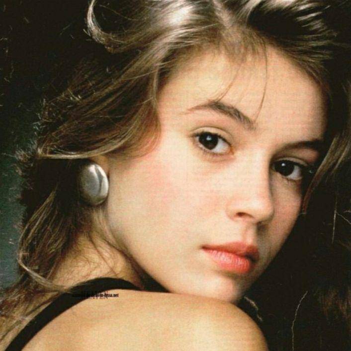 potret lawas Alyssa Milano (instagram.com/milano_alyssa)