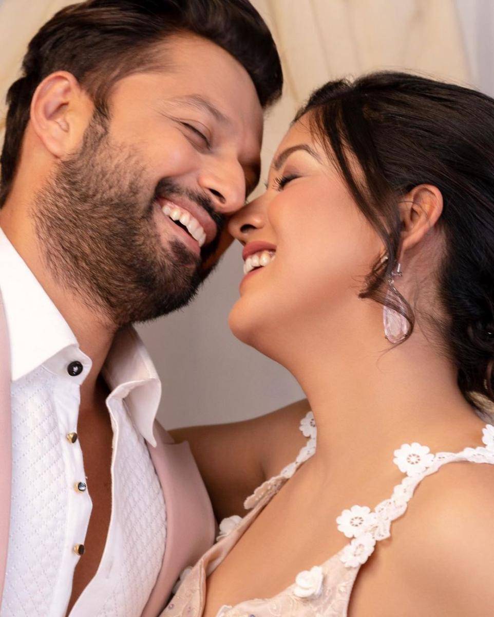 Ishita Dutta dan suami (instagram.com/ishidutta)