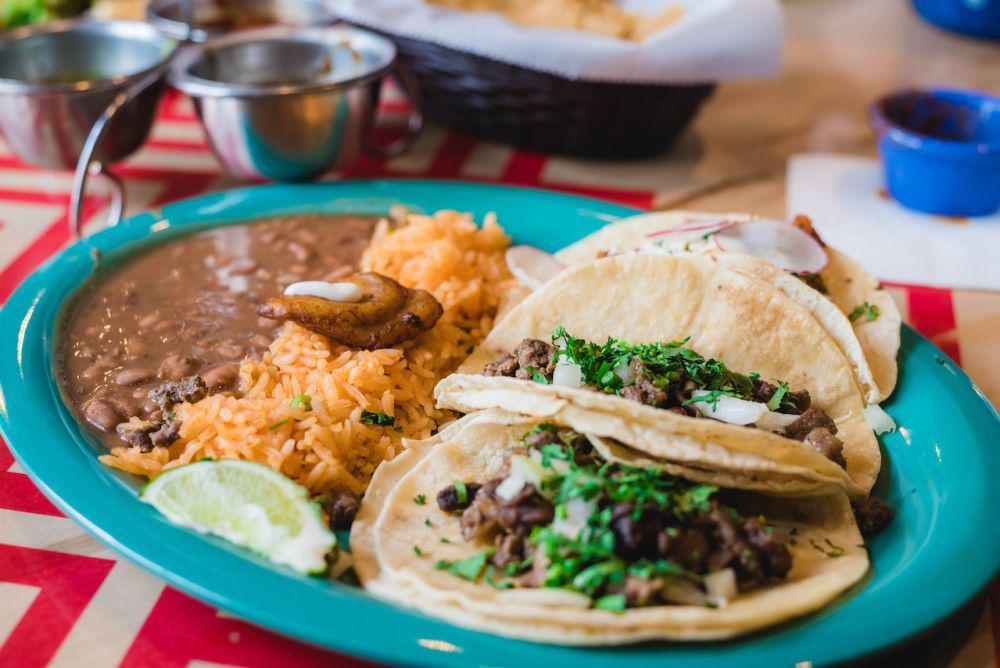 ilustrasi taco (pexels.com/Chitokan C.)