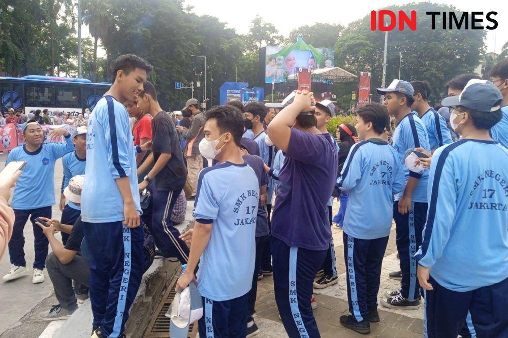 Suasana Bundaran HI jelang arak-arakan Timnas U-22 pada Jumat (19/5/2023). (IDN Times/Sandy Firdaus)