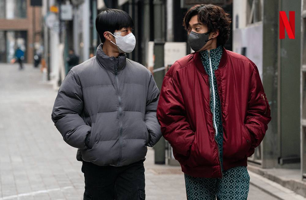 still cut serial Bloodhounds (instagram.com/netflixkr)