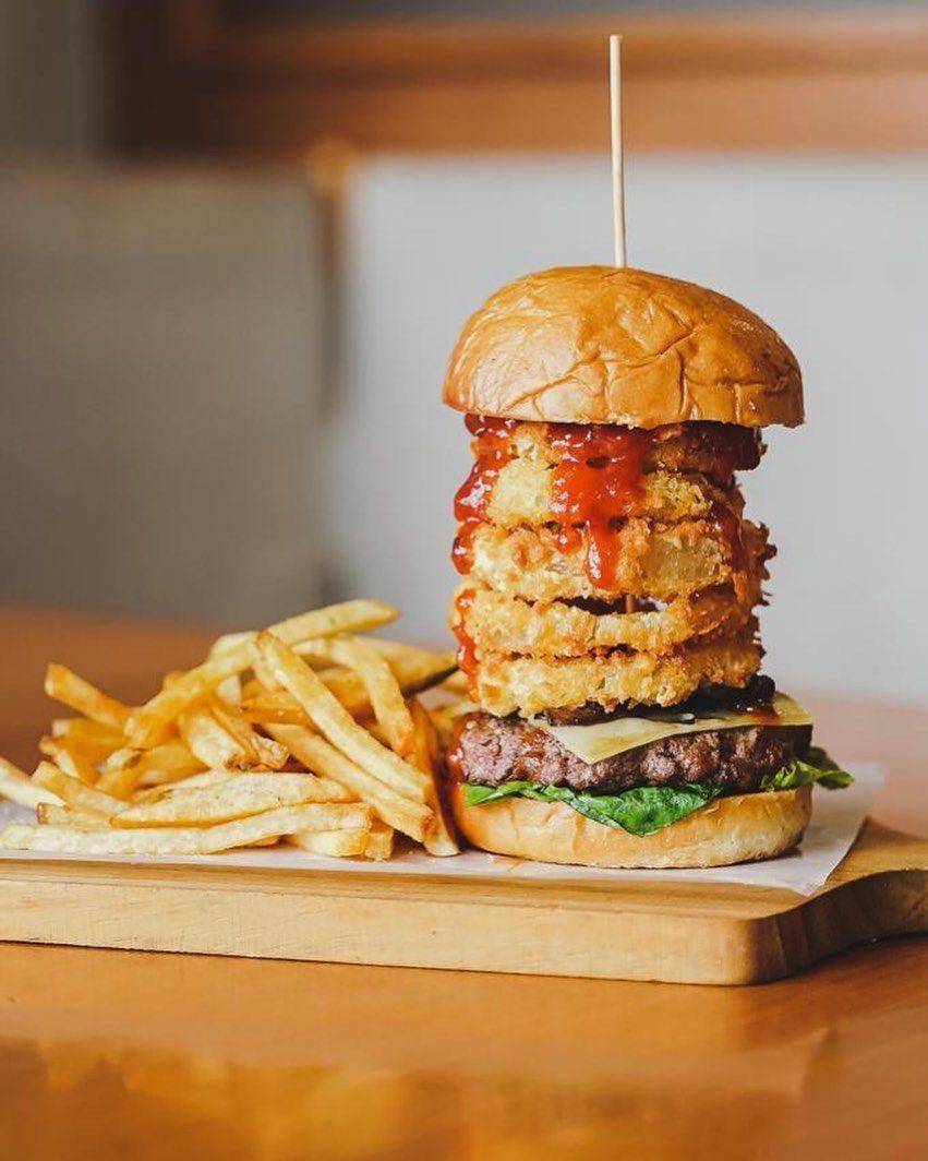 Menu burger di The Goods Diner