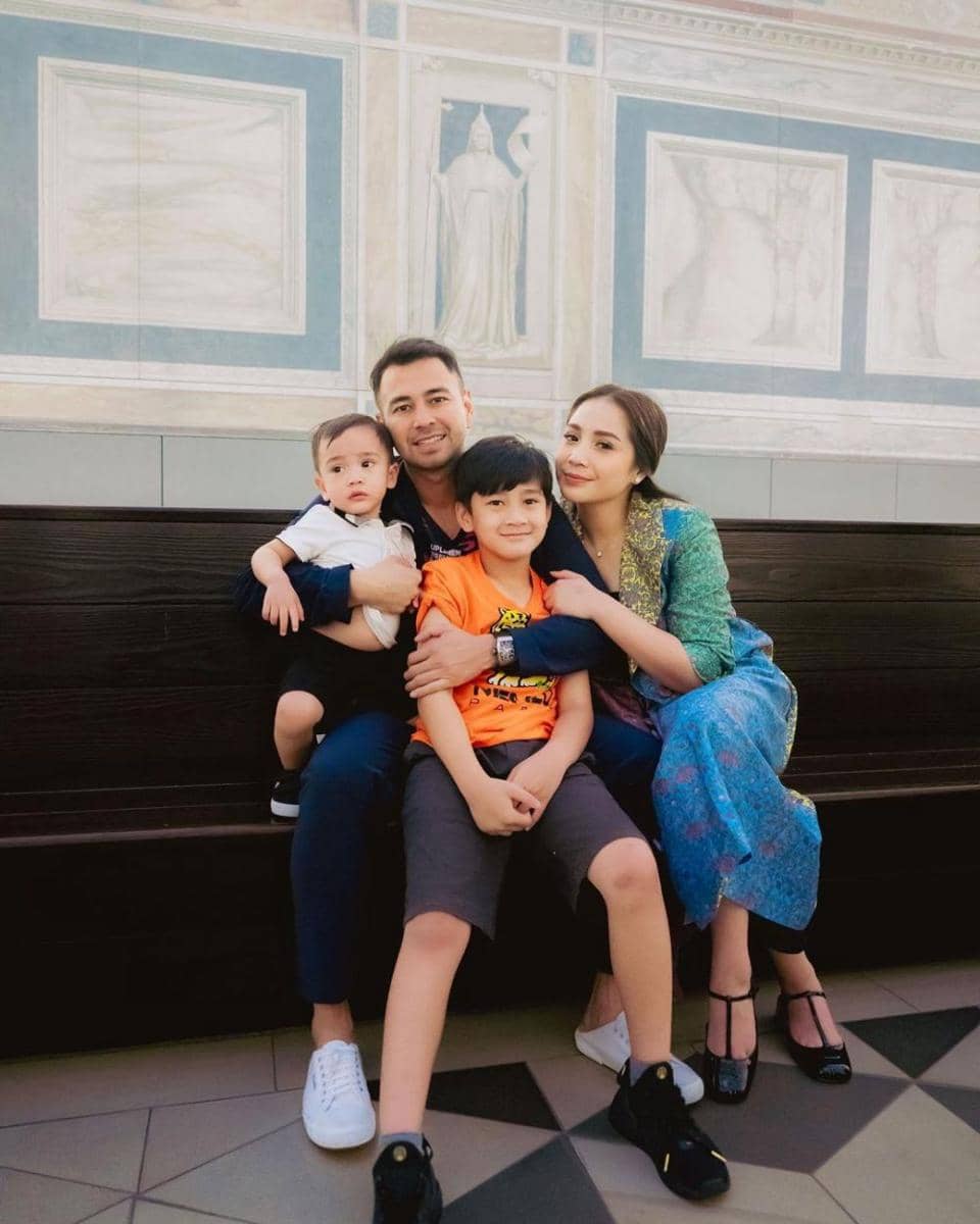 potret keluarga Raffi Ahmad (instagram.com/raffinagita1717)