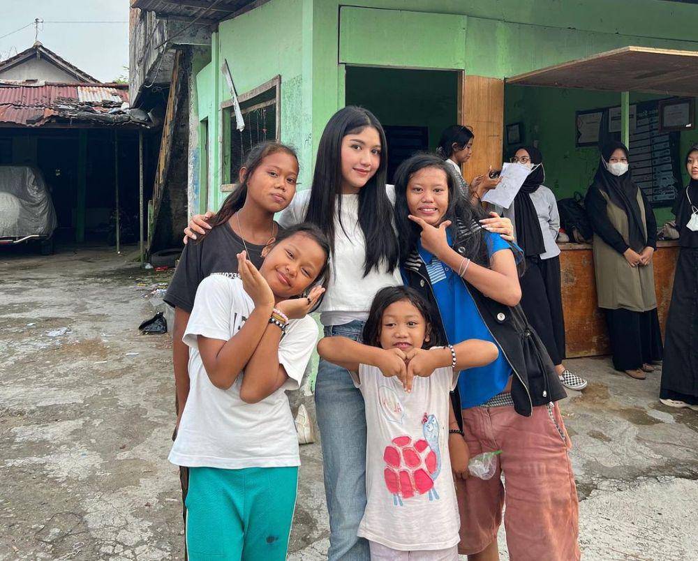 potret Erina Gudono di acara sosial (instagram.com/erinagudono)