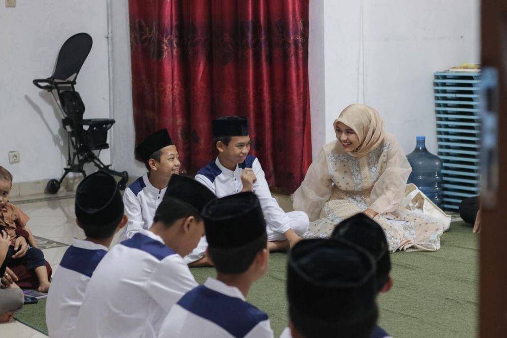potret Erina Gudono di acara sosial (instagram.com/erinagudono)