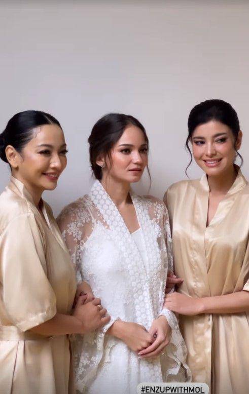 pernikahan Enzy Storia (Instagram.com/hestipurwadinata)