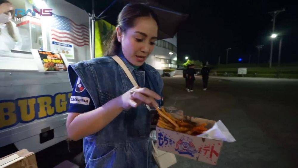 Nagita jajan di Jepang (YouTube.com/Rans Entertainment)