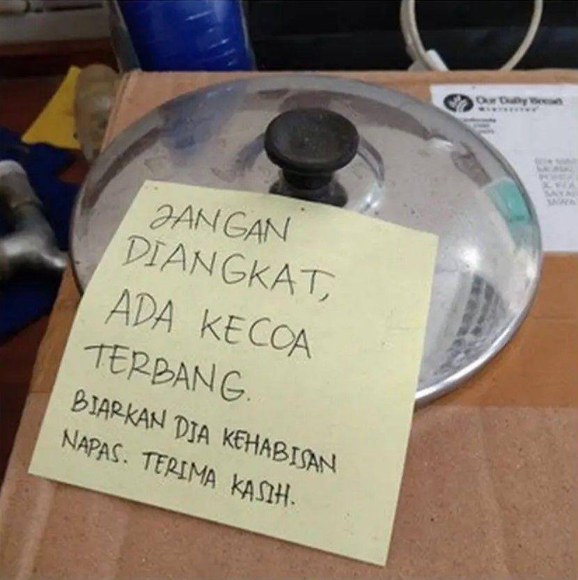 tulisan di dapur kos-kosan (twitter.com/txtdarikosan)