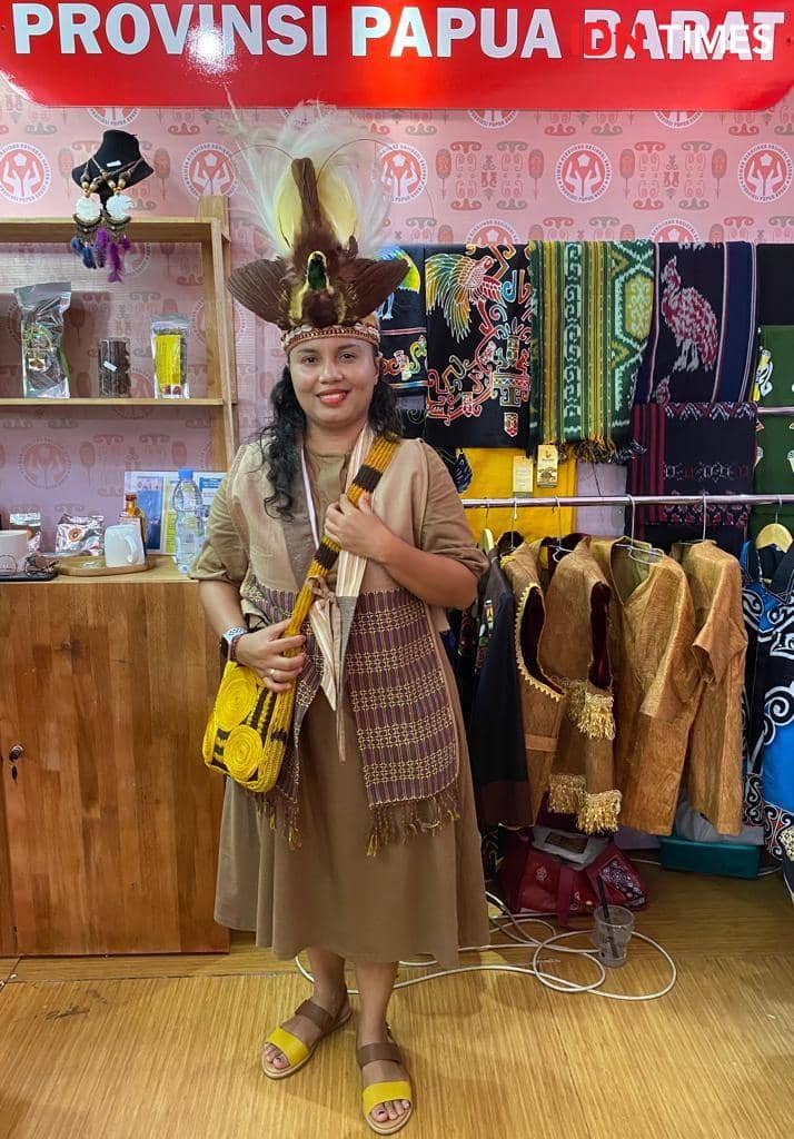 Ivone Wanggai dari Dekranasda Provinsi Papua Barat (IDN Times/Indah Permata Sari)