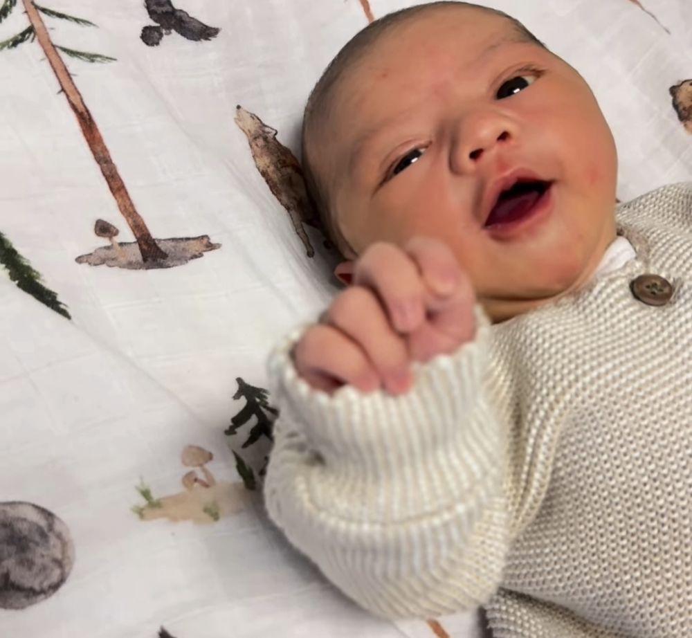 Tambah Satu Jagoan, Ini Arti Nama Anak Kedua Acha Sinaga