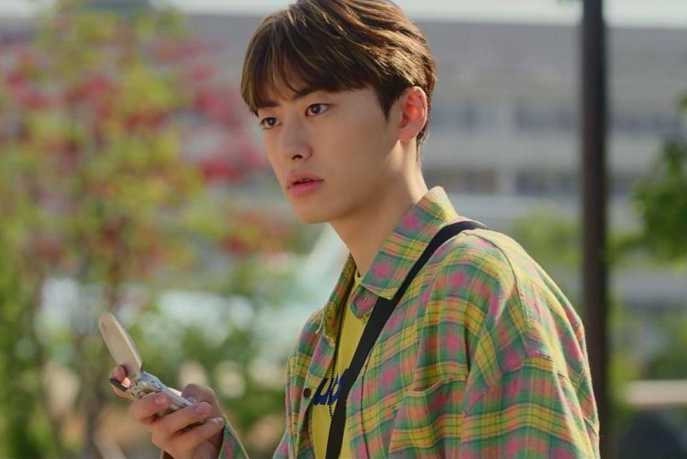 cuplikan Lee Won Jeong di web drama Can You Deliver Time? 2002 (youtube.com/배티비)
