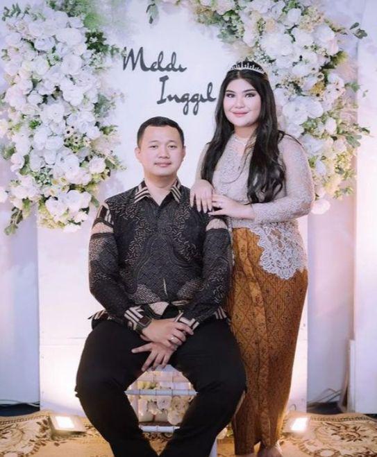 potret pertunangan Rosa Meldianti dan Inggil (instagram.com/rosameldianti29)