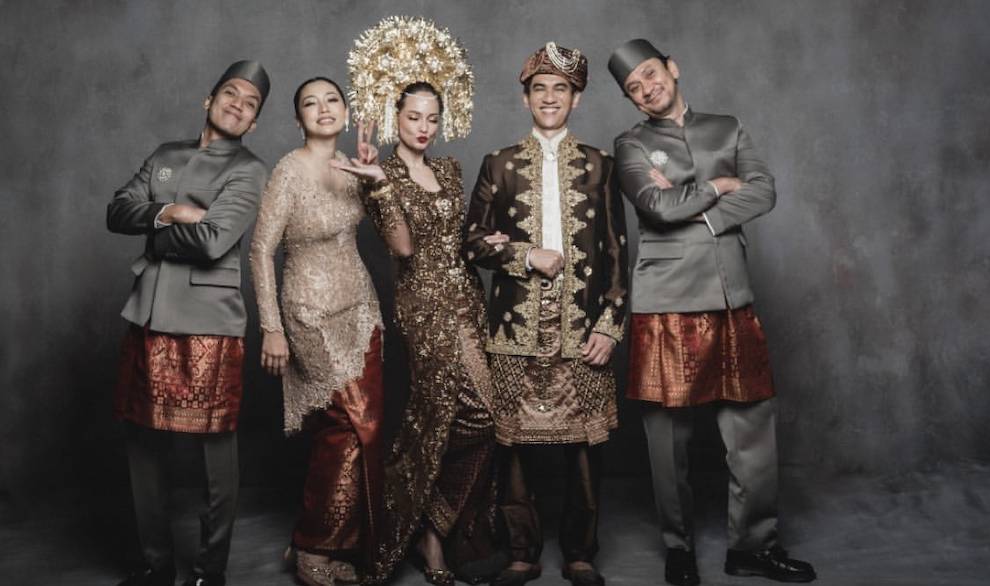potret geng Tonight Show di pernikahan Enzy Storia dan Molen Kasetra (instagram.com/hestipurwadinata)