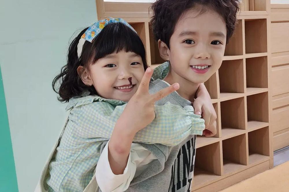 7 Potret Akrab Su A-Min Joon, Bocil di Family: The Unbreakable Bond
