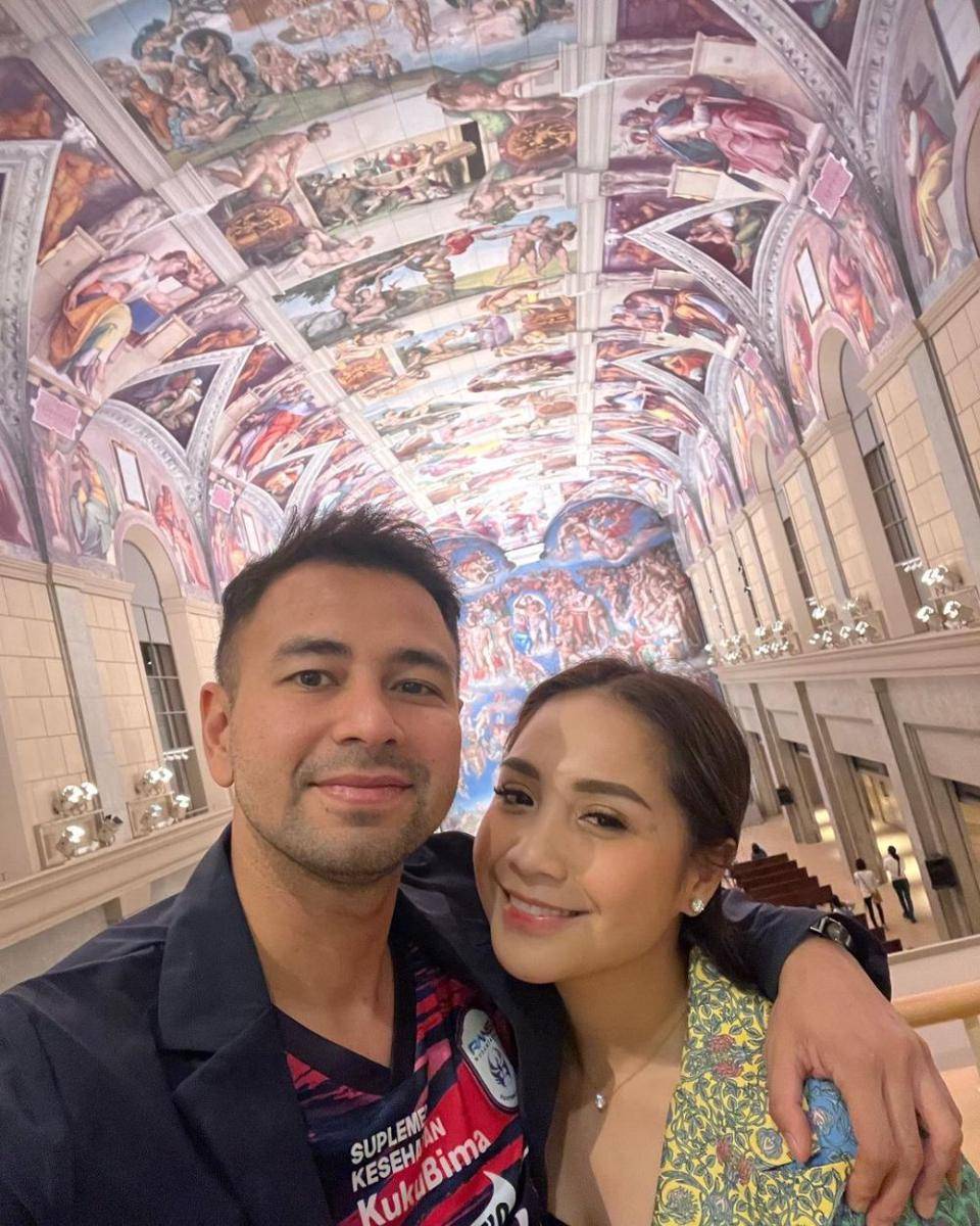 potret mesra Raffi Ahmad dan Nagita Slavina di Jepang (instagram.com/raffinagita1717)