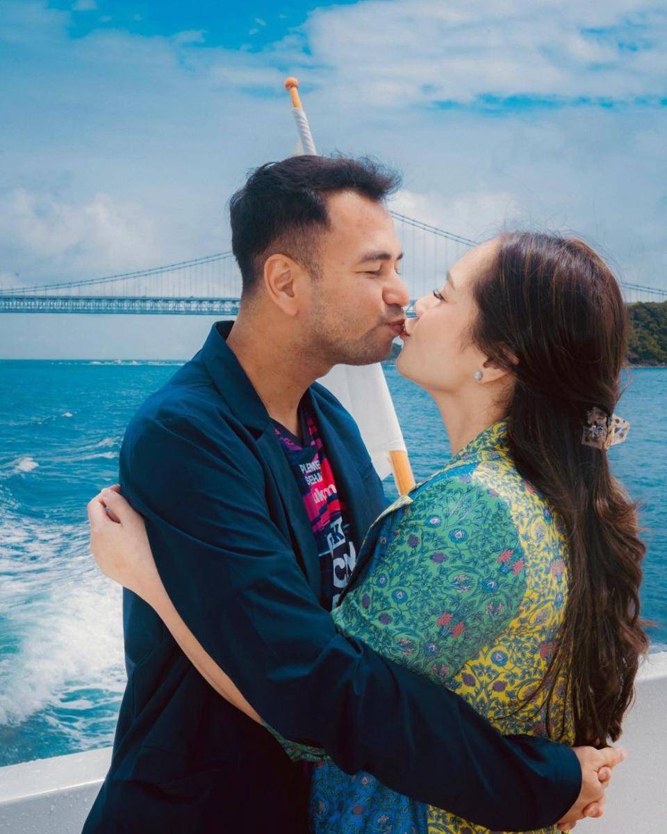 potret mesra Raffi Ahmad dan Nagita Slavina di Jepang (instagram.com/raffinagita1717)