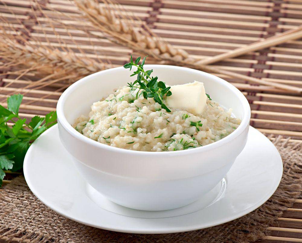 ilustrasi bubur (freepik.com/timolina)