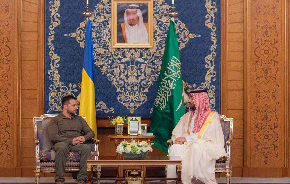 Presiden Zelenskyy dan Pangeran Mohammed bin Salman (Twitter.com/Foreign Ministry)