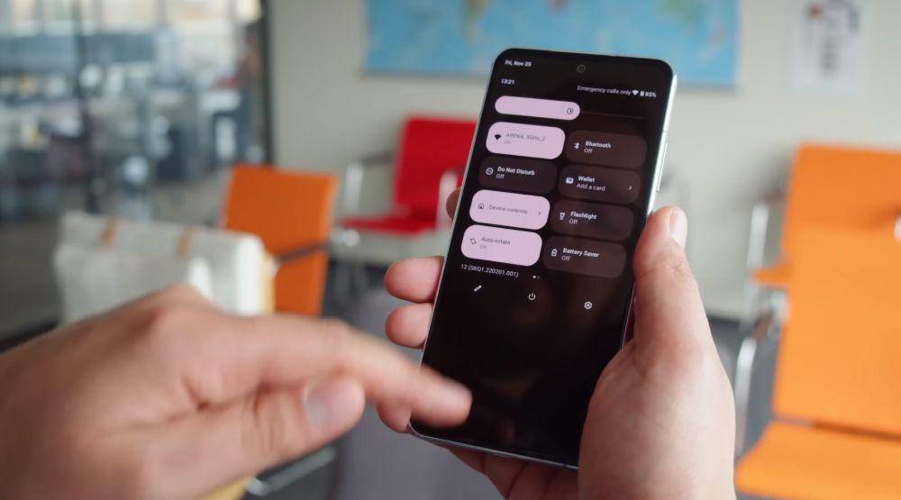 potret Nokia X30 (dok. youtube.com/GSMArena Official)