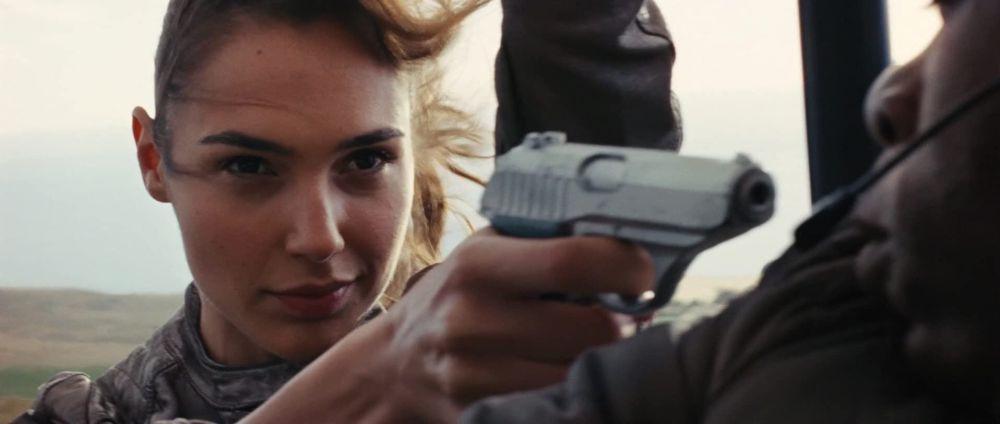 Gal Gadot sebagai Gisele Yashar (dok. Universal Pictures/The Fate of the Furious)