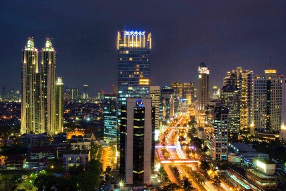 ilustrasi suasana Jakarta di malam hari (pexels.com/Jeffry Surianto)