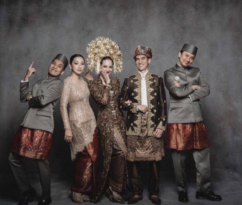 potret Desta di pernikahan Enzy (instagram.com/hestipurwadinata)