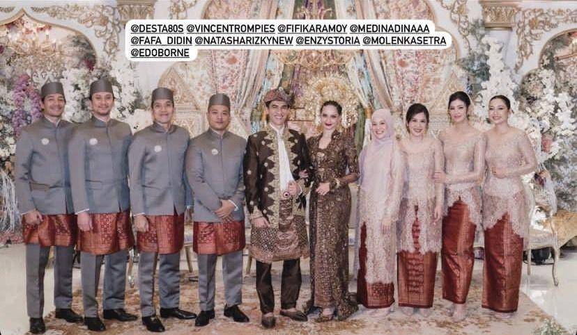 potret Desta dan Natasha Rizky di pernikahan Enzy (instagram.com/hestipurwadinata)