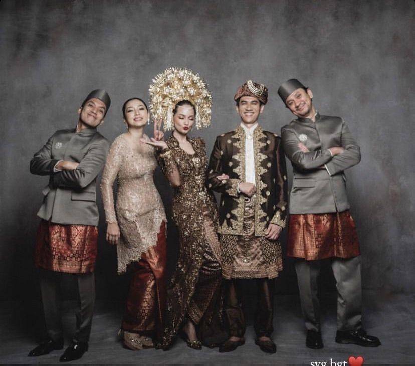 potret Desta di pernikahan Enzy (instagram.com/hestipurwadinata)
