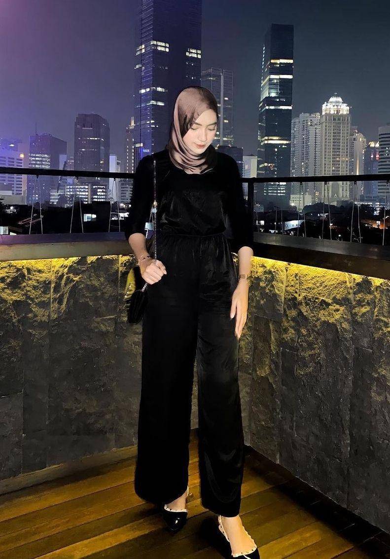 OOTD kondangan hijab (instagram.com/hadizazh)