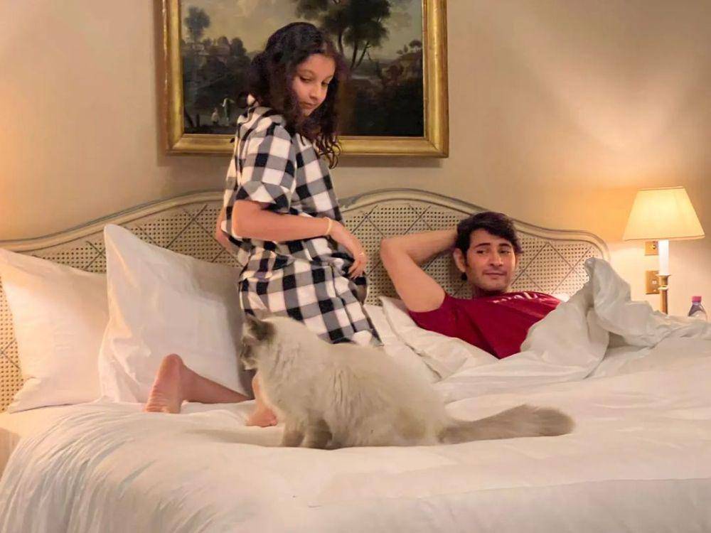 Mahesh Babu dan putrinya (instagram.com/urstrulymahesh)