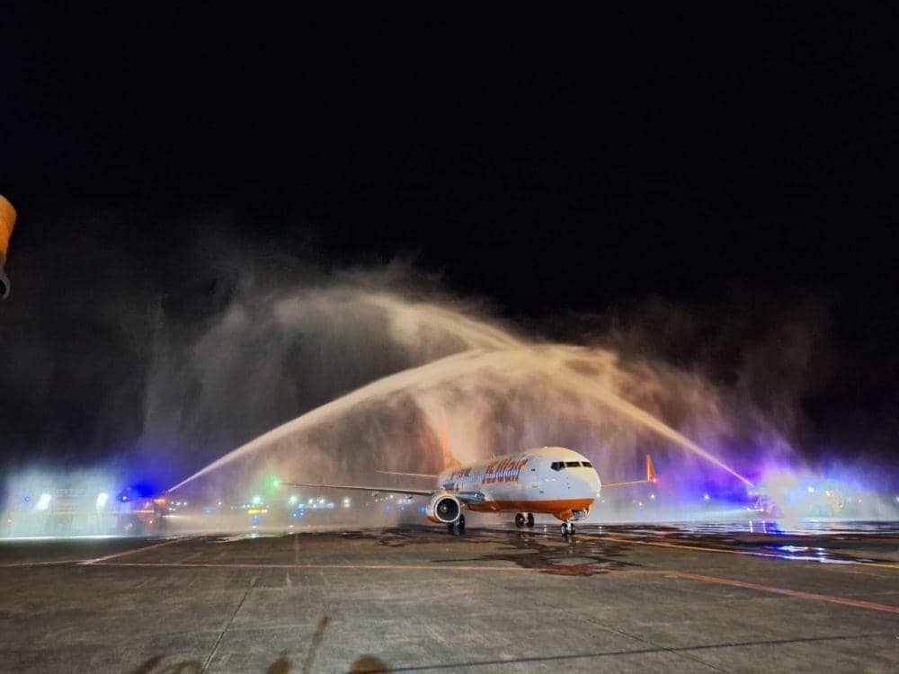 Pendaratan Perdana di Manado, Jeju Air Bawa 169 Penumpang