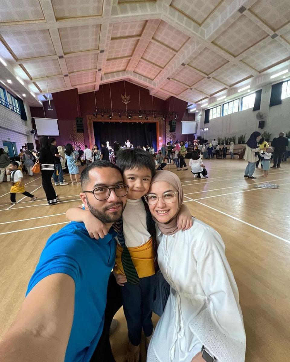 potret kelulusan buah hati Revalina S. Temat (instagram.com/vatemat)