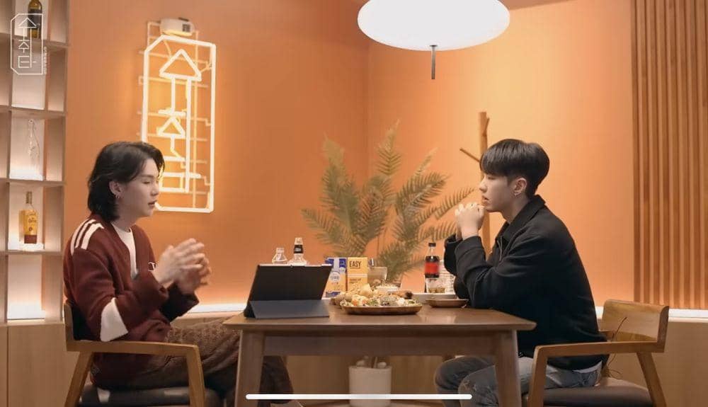 potret Suga dan Hoshi Seventeen di suchwita (YouTube.com/BANGTANTV)