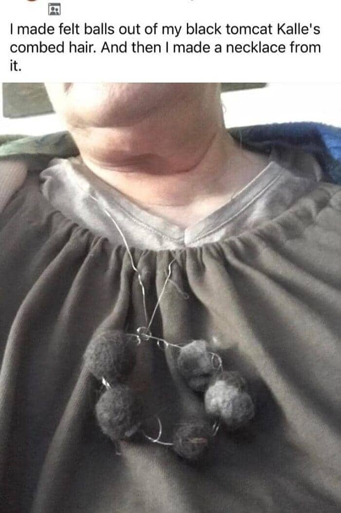 potret karya bakat terpendam yang sebaiknya dipendam (facebook.com/That's it, I'm craft shaming (bad crafts only))