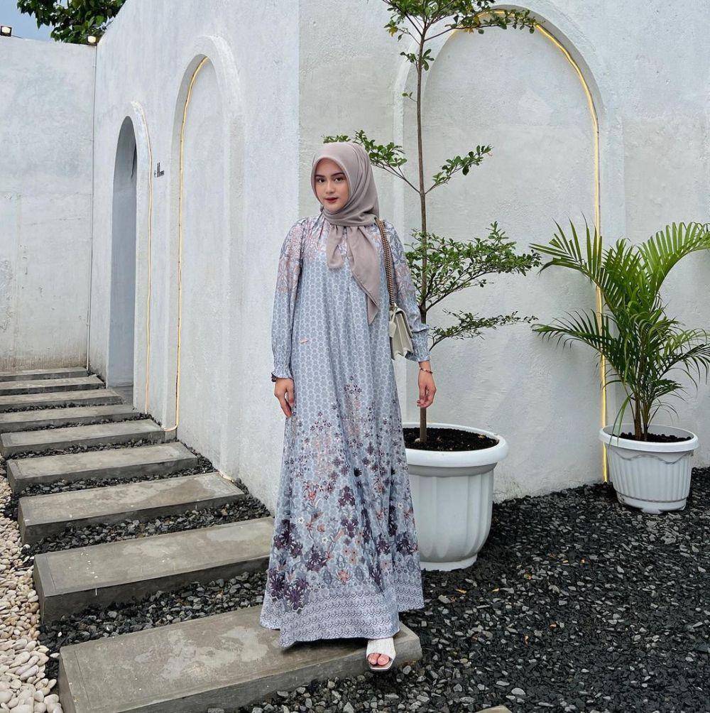 Ide dress kondangan hijab ala Alifhia Fitri (instagram.com/alifhiafitri)
