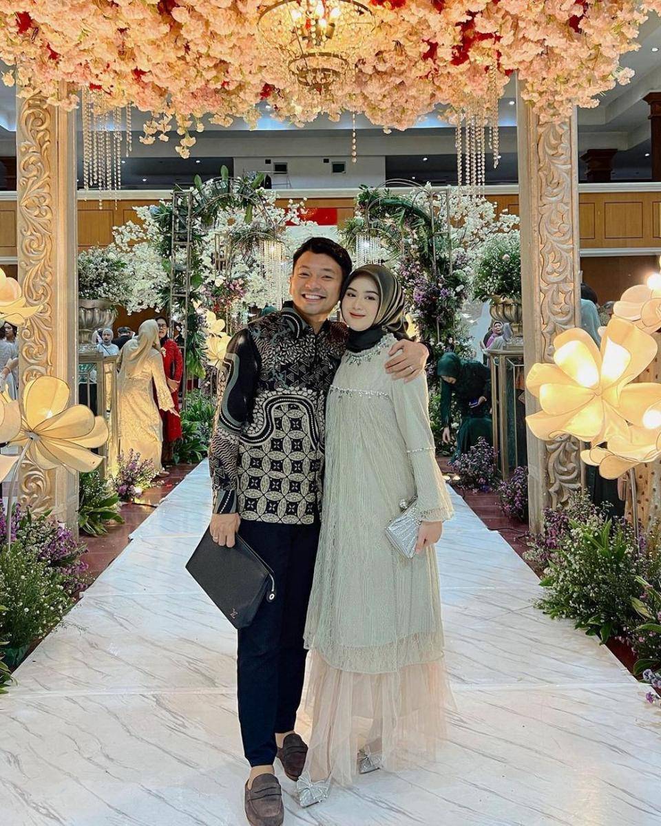 Ide dress kondangan hijab ala Alifhia Fitri (instagram.com/alifhiafitri)