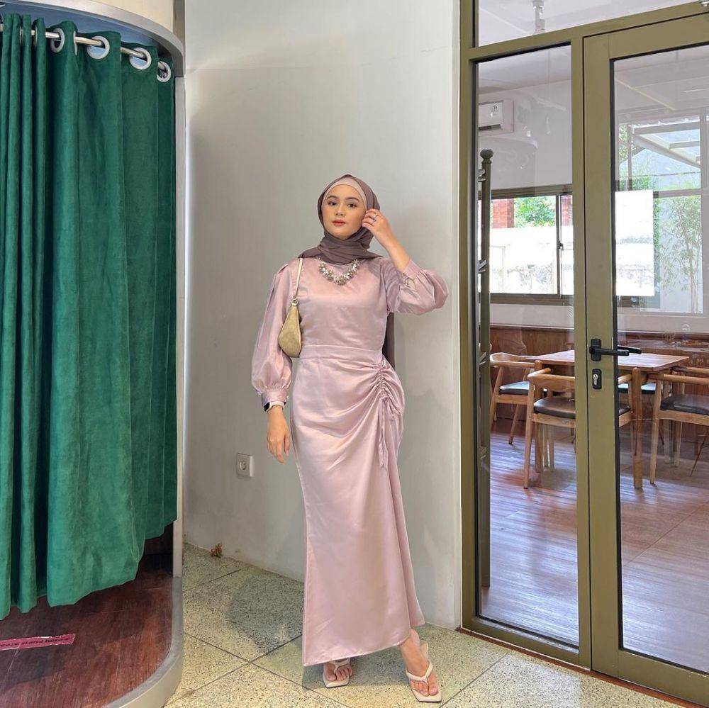 Ide dress kondangan hijab ala Alifhia Fitri (instagram.com/alifhiafitri)