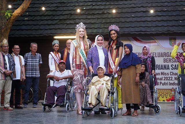 Potret Top 3 Puteri Indonesia 2023 dan Ratu Kecantikan Dunia Berkunjung ke Lampung (Instagram.com/officialputeriindonesia)