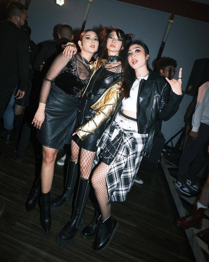 OOTD geng blackpunk (instagram.com/febbyrastanty)