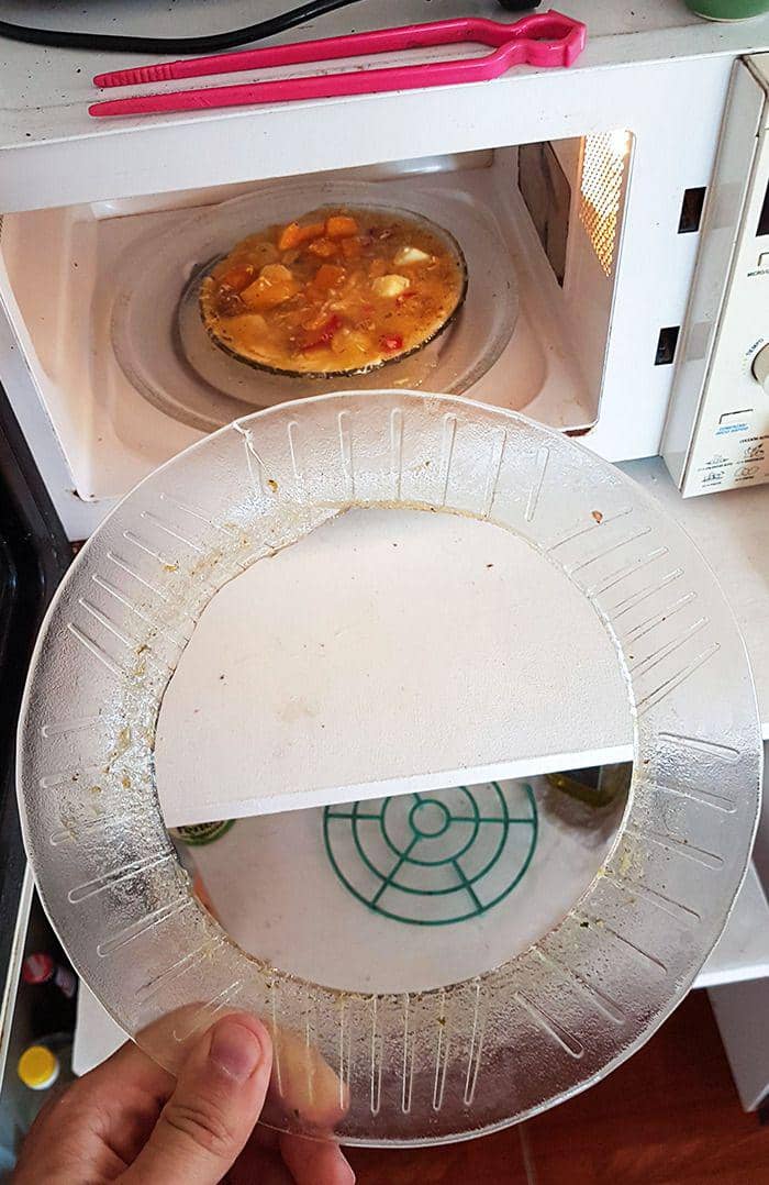 potret barang dimasukkan microwave (reddit.com/johnnyditt)