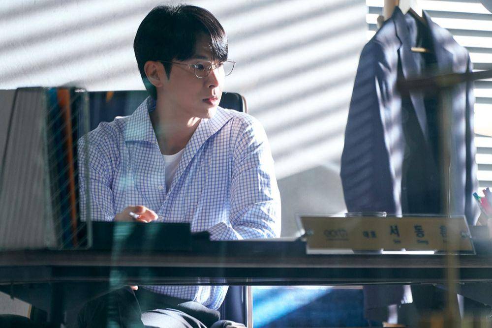 still cut drakor Race (instagram.com/disneypluskr)