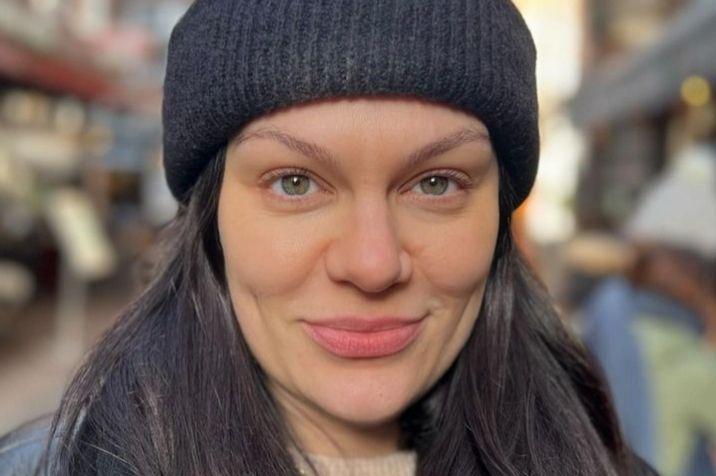 7 Fakta Menarik Jessie J yang Baru Saja Melahirkan Anak Pertama